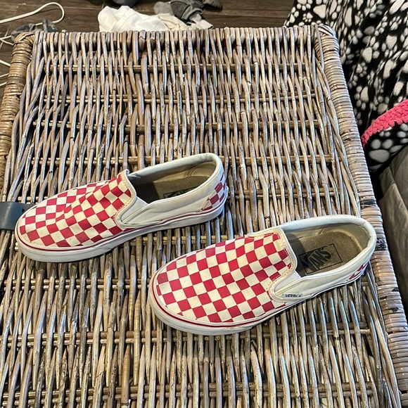 Vans - Picture 2 of 4